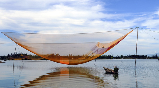 Hai[-]dòng[-]sông[-]lạ[-]ở[-]xứ[-]Quảng